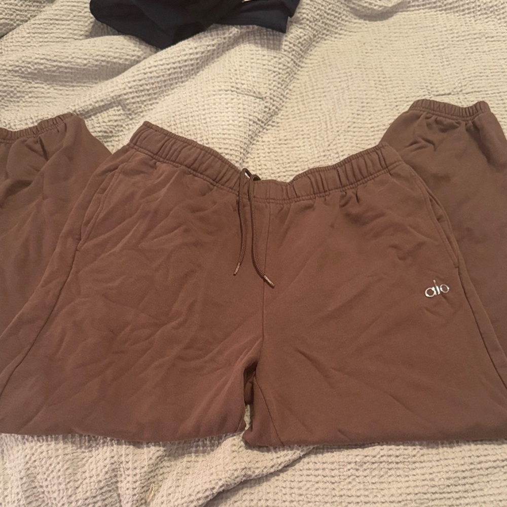Alo sweat pants